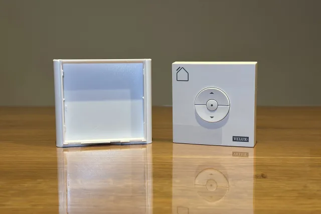 Wandhalterung für den Velux Integra Funk-Wandschalter KLI 310, 311, 312, 313 - ab Jahr 2021